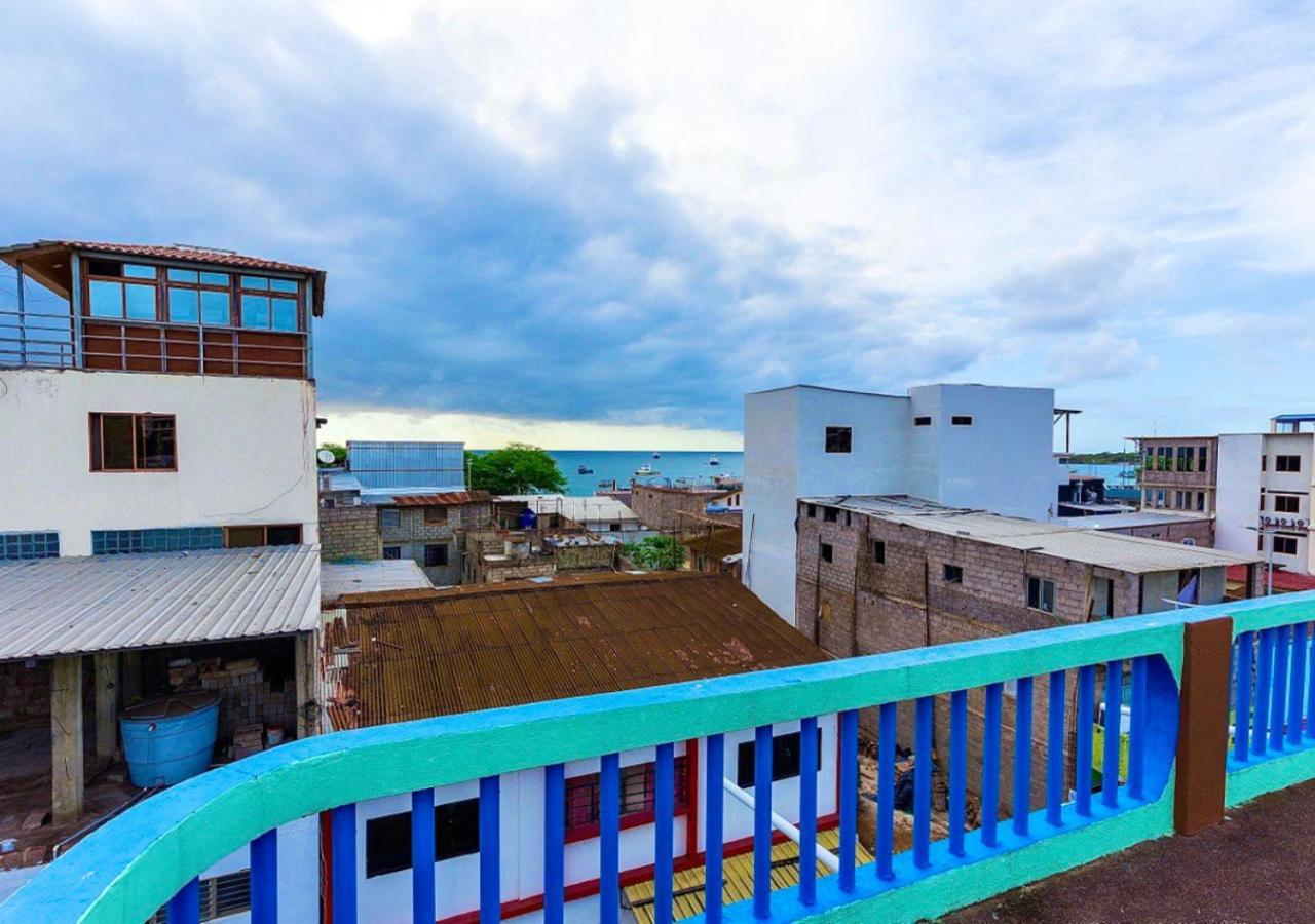 Blue Horizon - Galapagos Home プエルト・バケリソ・モレノ エクステリア 写真
